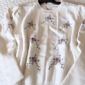 Zara White Floral Embroidered Sweater